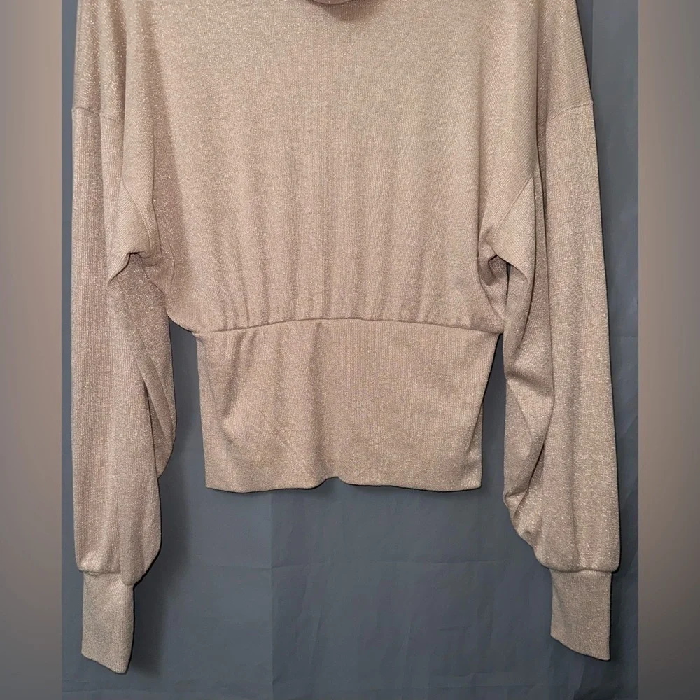 FREE PEOPLE ECRU/ BEIGE LONG SLEEVE GLAM METALLIC TURTLENECK SWEATER TOP  SZ S